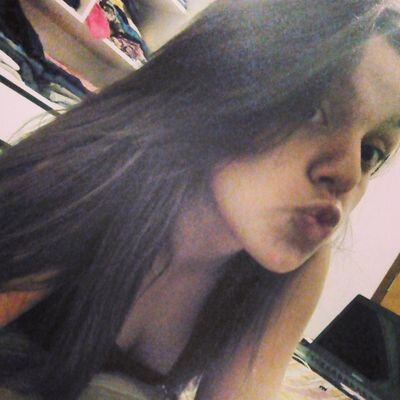Vê se esquece, recomeça, a gente merece. Eu te amo porra! — Onze:20  '
