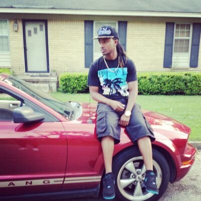 Song writter/Recording engineer/Artist/Ceo of /C.O.L/S.S.M./WeOutHere MusikGroup/part of #WinnerCircle,/$hang_HighFam/Big fan of texas style music..