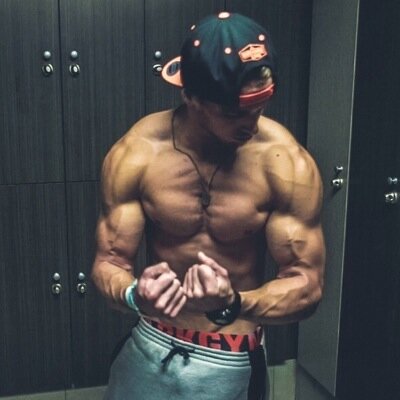 rigginsLA's profile picture. Quarterback for UCLA #GoBruins. Football is Life. //LA//RP//18+