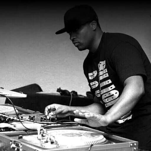 dj_no_intro's profile picture. ~the kid that drew on your desk~
92.1 FM co-host SwaggNation wpts/iheartradio @QuayMeanz Official DJ/ #Homiez #Meanzteam