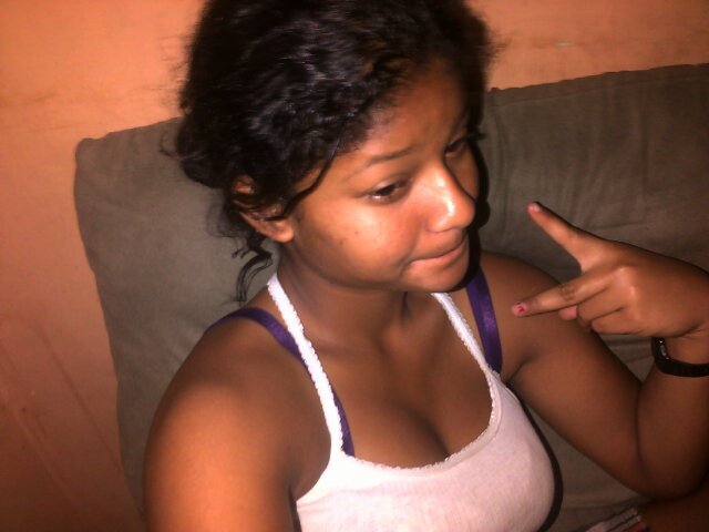 I am sexy I study a lot I love to go beach I am thick I love football boys team I have 4 best friends shamika emalie sherise an tylaysia and I like to dance.