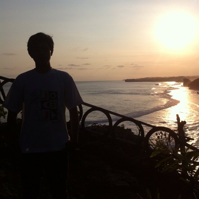 arif_kn's profile picture. Informatics engineering Telkom Univesity Orang tua = motivasi