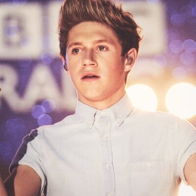 niall loves you a lot and is so thankful for you. please stay strong you're beautiful. keep smiling princess { @gruxgeniall }