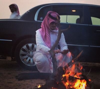 رجل عاشق للشعر والخواطر !