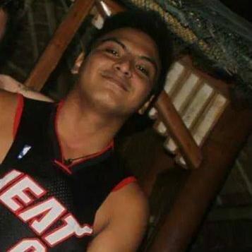 JIEsparas's profile picture. Is happiness too much to ask for?