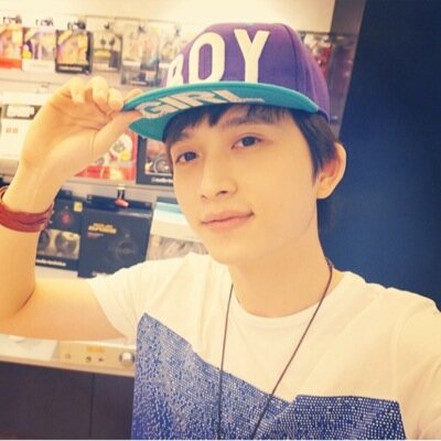 Official fanclub of @kennykhooFZ! He acted in a movie called that girl in pinafore as HaoBan! (: Created on 23 august 2013!