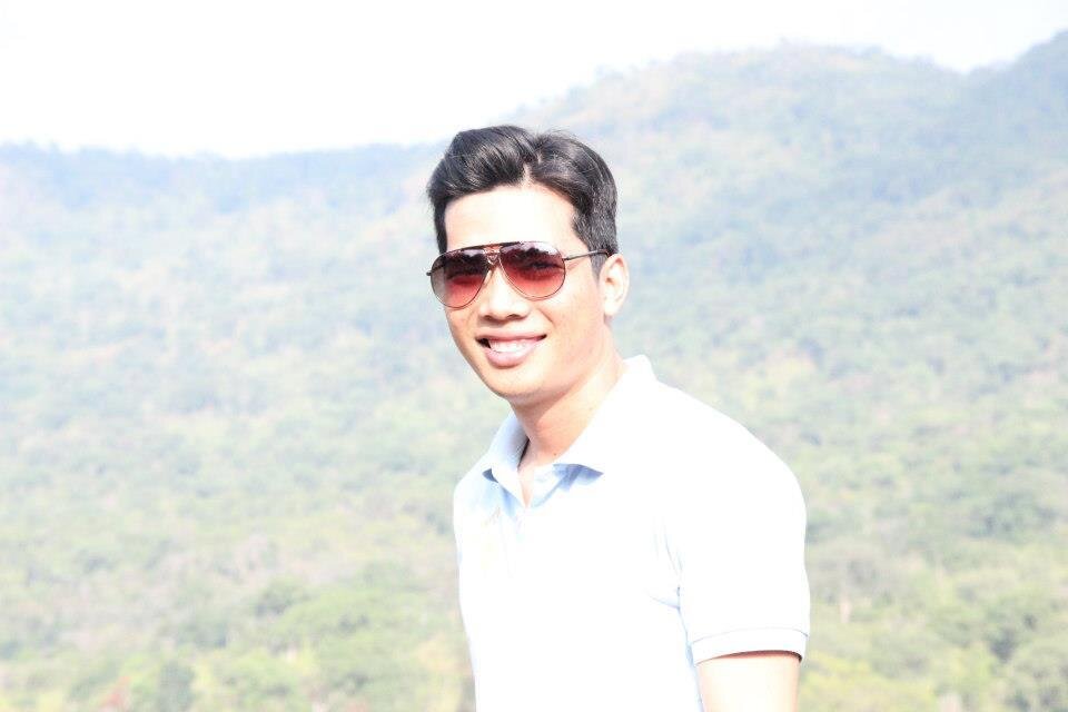 My name is Sreng Vichhay. I started writing in blog from 2013. The main idea is to share useful information about top 10 things around the world. First I would