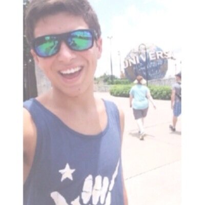 TLayneBeCute's profile picture. tried to be cute but autocorrect was bein childish