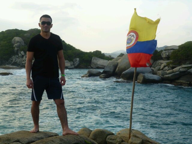 Soltero. Y felizzzzz