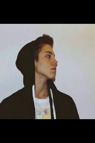 Follow @OhhMattsBae