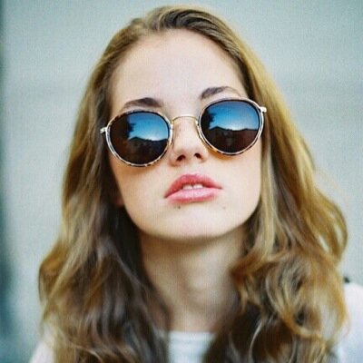 follow @fzcksimpson