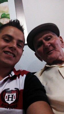 Médico UdeA, amante del fútbol, hincha de Atlético Nacional.