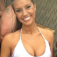 NFLWags's profile picture. A division of @BuschSports bringing the hottest wives and girlfriends of the NFL, Red Lightning and Vodka Samm Fan #YOLO