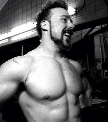 XaqaniHerovic74's profile picture. 