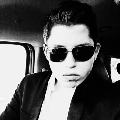 Therealhugomp's profile picture. Y dicen que por más corto que sea el camino, el que pisa fuerte, deja huella.