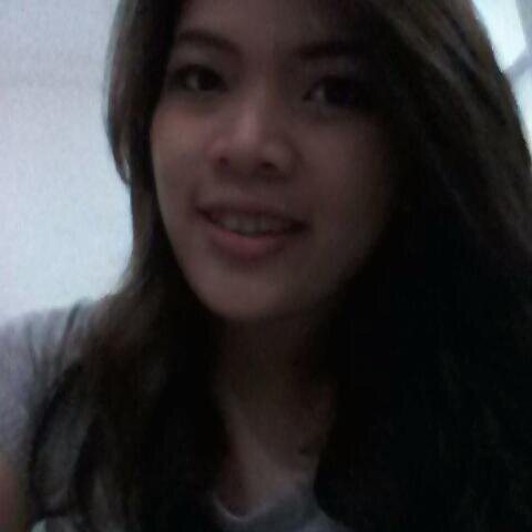 freelance graphic designer / illustrator / animator | not a morning person~ | prefer tea to life drama :))