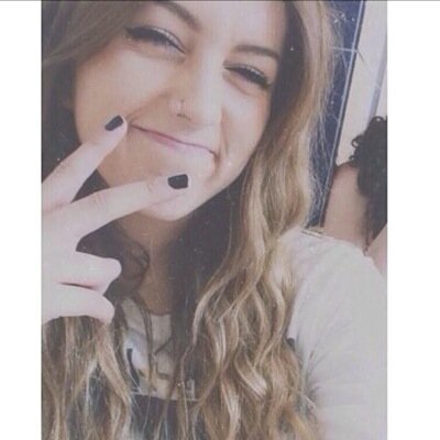 4/5 glamss noticed me. Noticed by SelfieC a ton of times. Fan account of the one and only @LyciaFaith :) Glamss is love. Glamss is life.