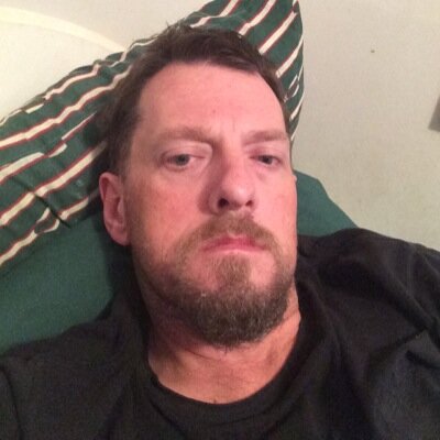 Laid back easy going fella, had to move back country for while, still get to Melb abit tho Keen to meet mates and go from there