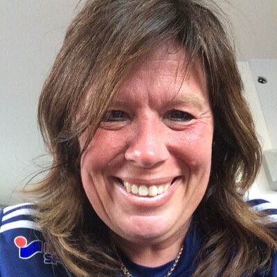 forvirrad's profile picture. Sporttjej med gediget fotbolls- och golfintresse. Är i Norrby akademi, tränar P-14, har UEFA À-licens ,SU VFF, projektledare Jämställd fotboll,