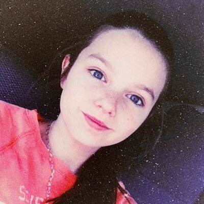 Hi im sophie im 12 years young and ive got a Youtube Channel coming soon