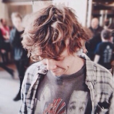 Please follow @luxuryxlou :) THANK YOU!! Xx
