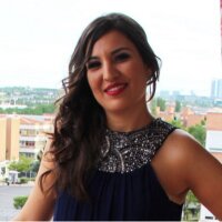 Ana Velazquez - @ANNELAMARQUESA Twitter Profile Photo