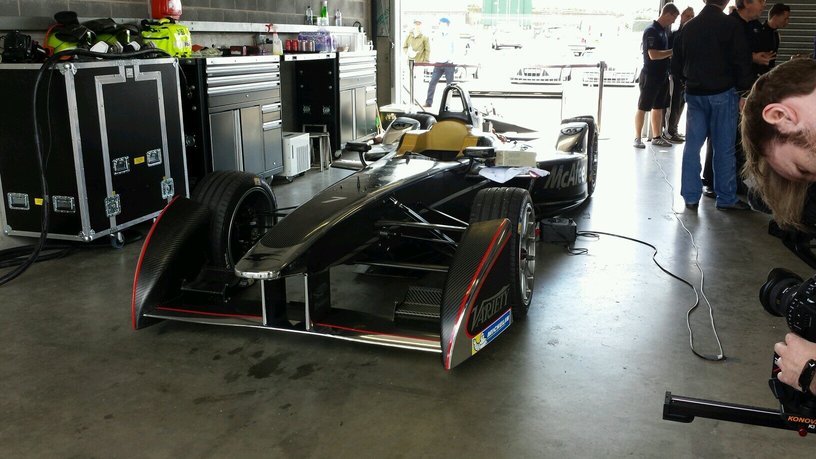 eRushAuto's profile picture. An independent, no-holds-barred, look at the world of performance electric road cars and motorsport.