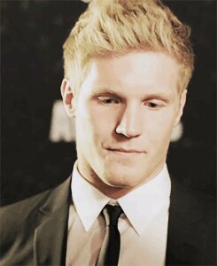 Family is the key to survival. Trigger happy brother of @DeceptiveArrow. On a different path to his sister, one that includes Hockey. {TW RP}{Single}{OC}