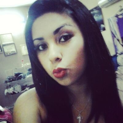 el tiempo te va demostrando quien vale la pena tener un lugar en tu vida! :)