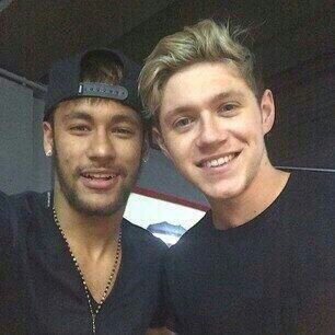 pls follow @niallftmalfie ok? i can dm you to niall if you want. just dm me x
