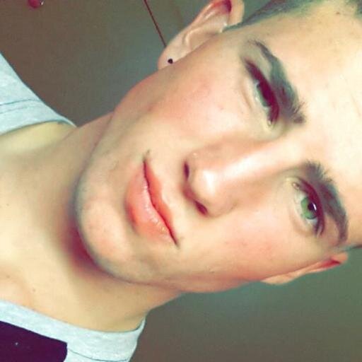 cutiegayboy's profile picture. Feel free to send me a DM anytime. I'll always reply :)