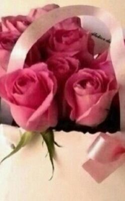 سبحَاانک اللہمّ وبحَمدِک أشہدُ أنّ لاَ إلہْ إلا انتّ أسْتغفِرک وَ أتوب إلِيکِ .