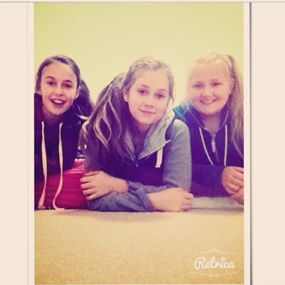 ∞Justin,Cody and Alli simpon are my life and no one can change that∞