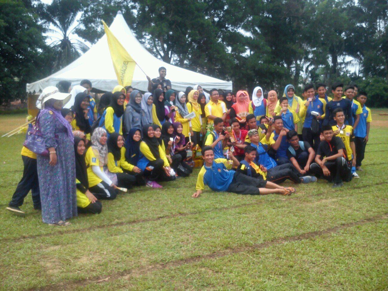 NurQamarinahuda's profile picture. Hye saya Qamarina, Dah follow saya? Saya akan follow awak balik. Add my wechat ID: hudaq123