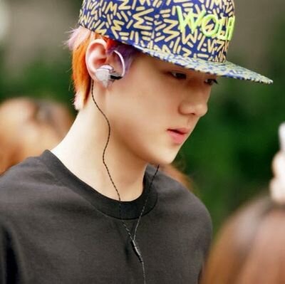 Follow @itsjosh_XOXO and get 5 followers immediately :) KAMSAAA ~~