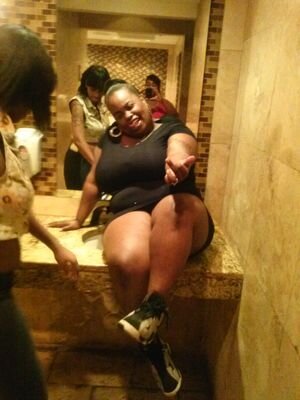 Shixtt! Meetinq Mee iis Easy Keepinq Myy Attention is thee Hard part