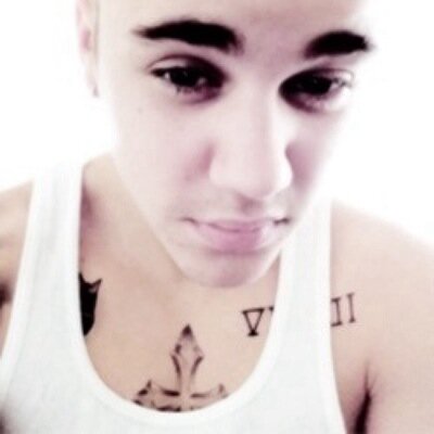 Justinilovemore's profile picture. quieres follow back sólo pidelo.