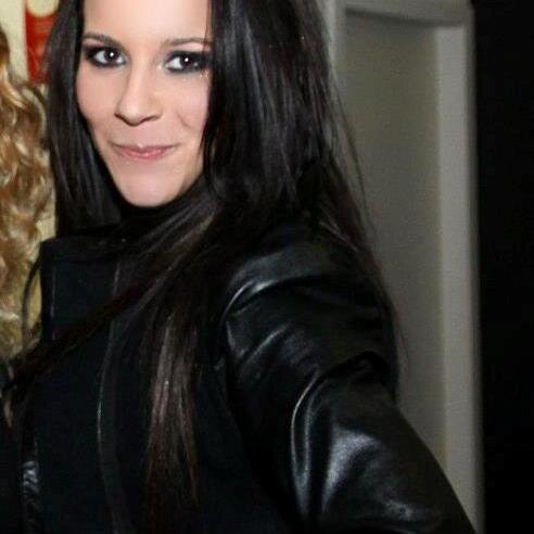 CatiaRamosLML's profile picture. Descobre AQUI como consegui construir o meu próprio Negócio Lucrativo, trabalhando apenas a partir do meu Computador em Casa :)