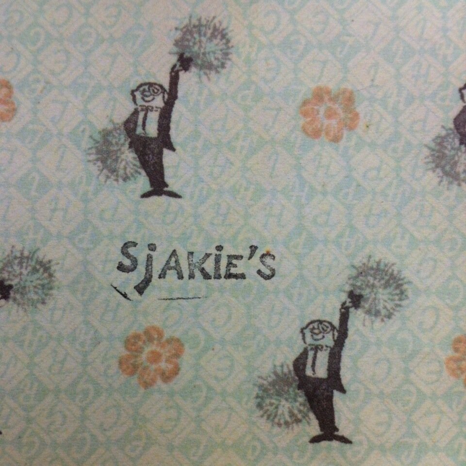 Sjakies is een ontwerp- en advies-studio en fair trade, feel good business met twee winkels in het centrum van Haarlem.