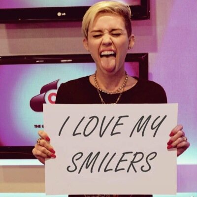 smiler✨ @mileycyrus is my queen