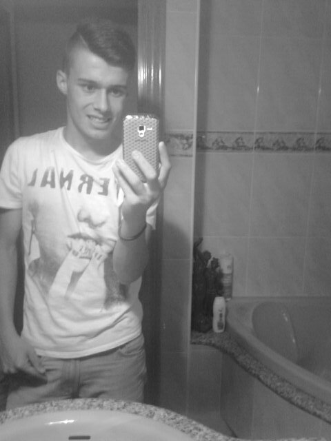 AguadoToni's profile picture. E.F SanGines.