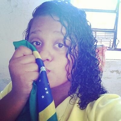 feliz e amo a seleção brasileira ♡