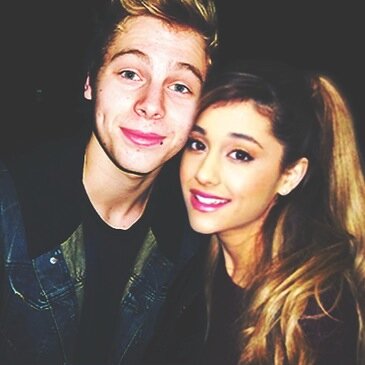 This is a free follow x go follow @fuxkingmikey or i unfollow xx