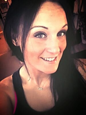 AliBloomfield22's profile picture. 