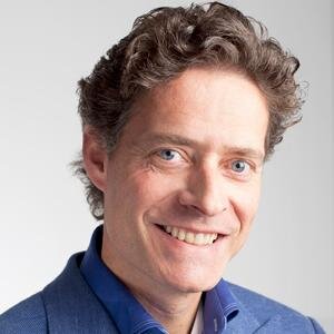 Internet ondernemer | No-nonsense Marketeer | Investeerder | Wijnliefhebber | Papa | PSV | Horloges | Auto's | Boats | Tennis | Dance Music | Design | Eindhoven
