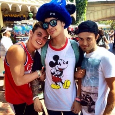 luke brooks 1/5 of the janoskians