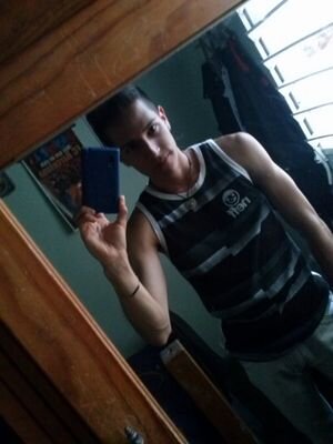 Estudiante de Derecho Universidad de Los Andes. Descendiente Indigena. Lagunillas MI PUEBLO, El Gym mi pasion, mi deporte El Voleibol. Opositor...