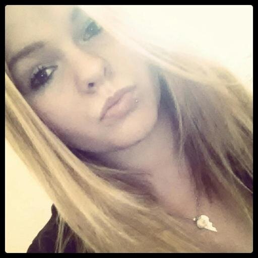 follow me on instagram ;; xxgabiie   dankje doei peace.