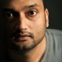 An award-winning art director, photographer and web designer who's work for publishers and commercial clients appears in magazines and high-traffic websites.