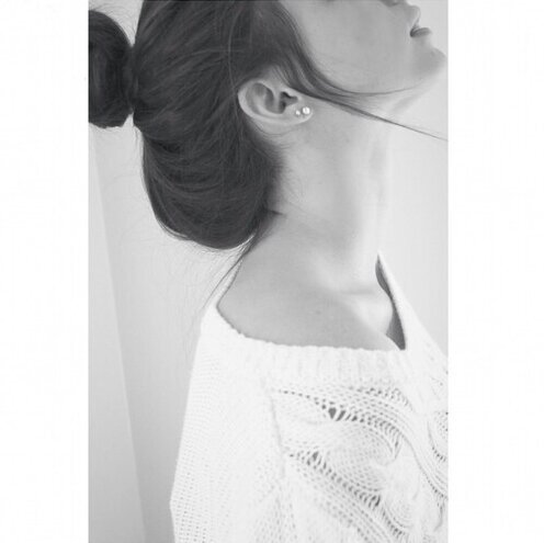 «Welcome to my life» nada del otro mundo, chico. -de tanto tropezar le terminas cogiendo gusto a la caida-.